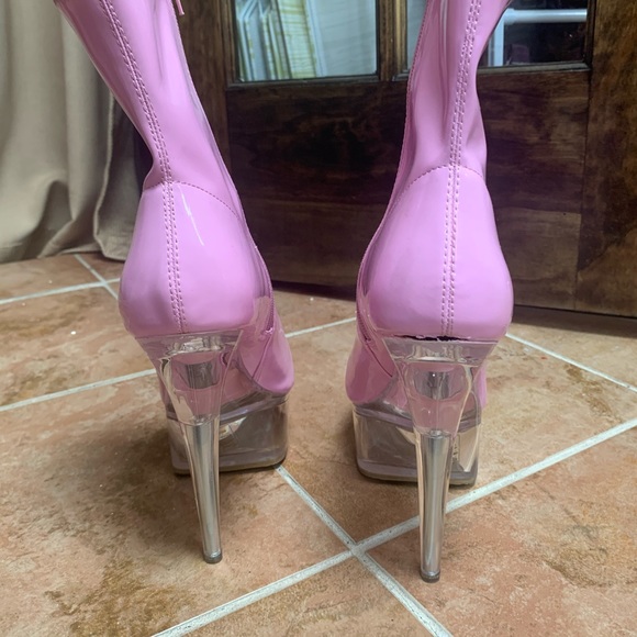 Soft pink Heel boot - Picture 3 of 5